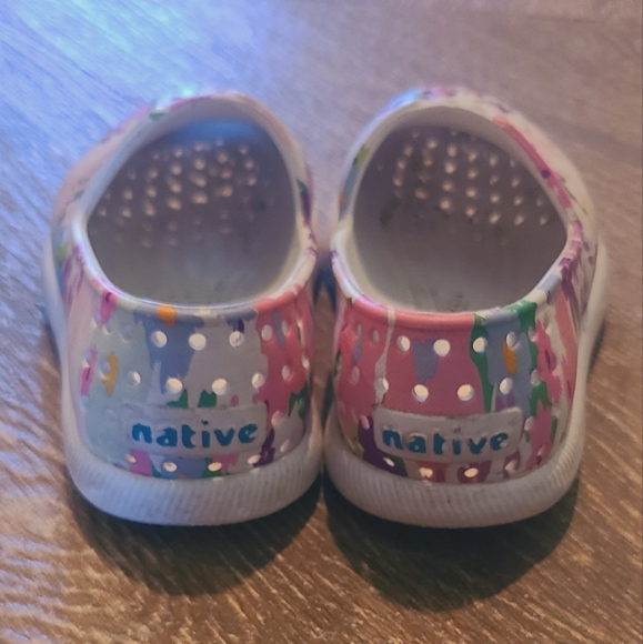 Native floweral Toddler 8c - Picture 2 of 4